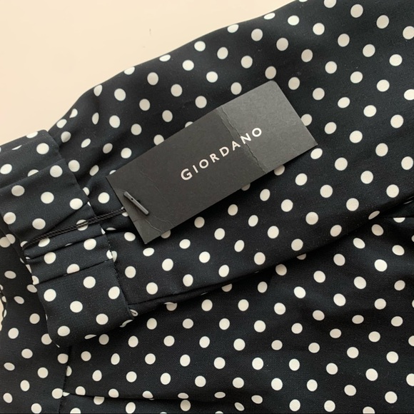 Polka Dot Flowy Shorts - Picture 2 of 4